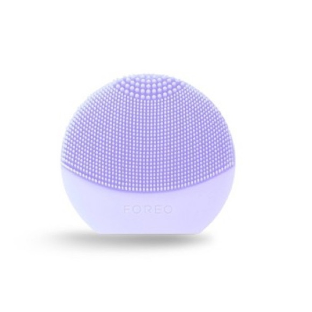 Foreo facial cleansing massager. Light purple.